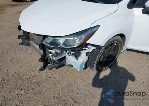 2017 Chevrolet Cruze Ls Auto z USA, uszkodzony, nr VIN 1G1BC5SM8H7155226